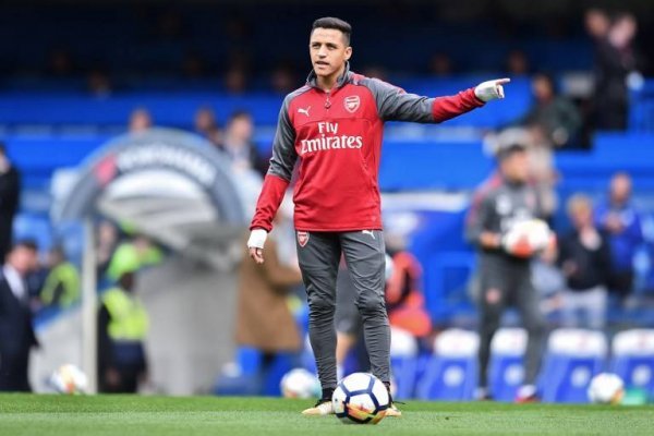 ¿Desaire de Alexis a Wenger? La imagen que causa polémica en Inglaterra