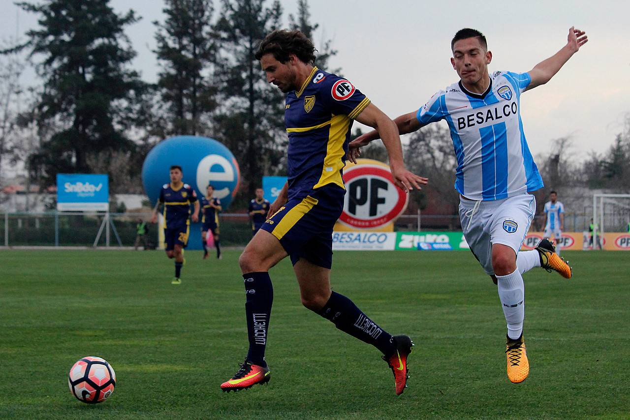 Barnechea disfrutó el fin de semana con los goles del Francés / imagen: Agencia UNO