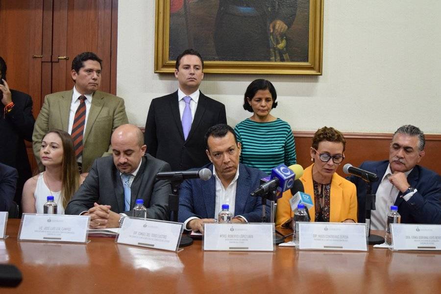 Lanzan iniciativas para proteger a las mujeres