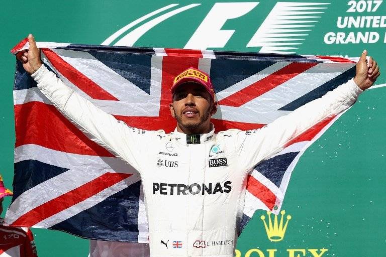Lewis Hamilton está cerca el título