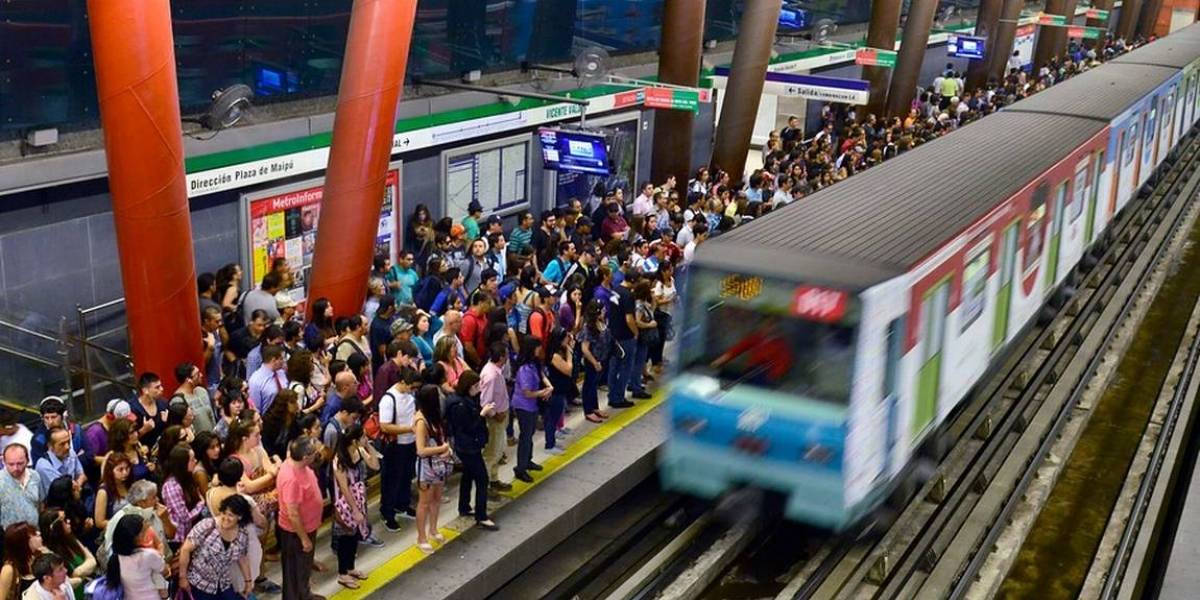 Proponen en Chile vagones de Metro segregados para evitar abusos a mujeres