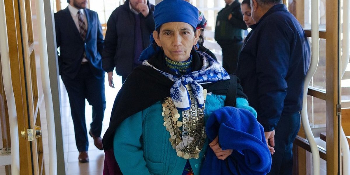 Machi Francisca Linconao regresó a Chile desde Bolivia Machi Francisca Linconao regresó a Chile desde Bolivia
