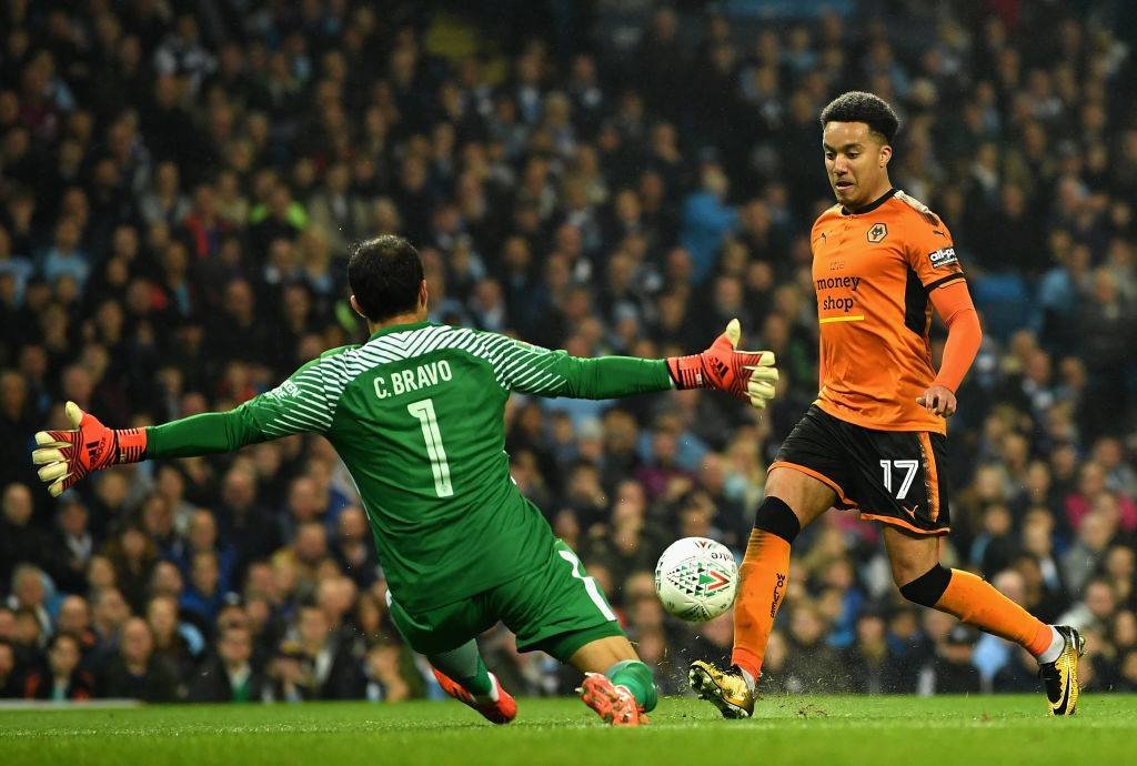 Bravo fue la figura del partido / imagen: Getty Images