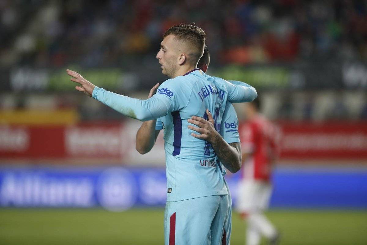 Paco Alcácer celebra su gol ante el Murcia