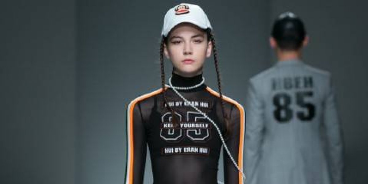 Joven modelo rusa muere tras trabajar 13 horas en pasarela — China Joven modelo rusa muere tras trabajar 13 horas en pasarela — China