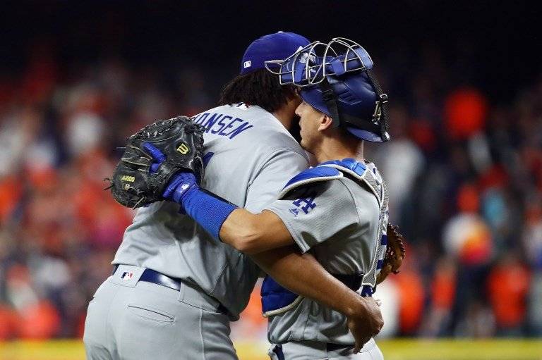 Dodgers celebran el empate en la Serie Mundial