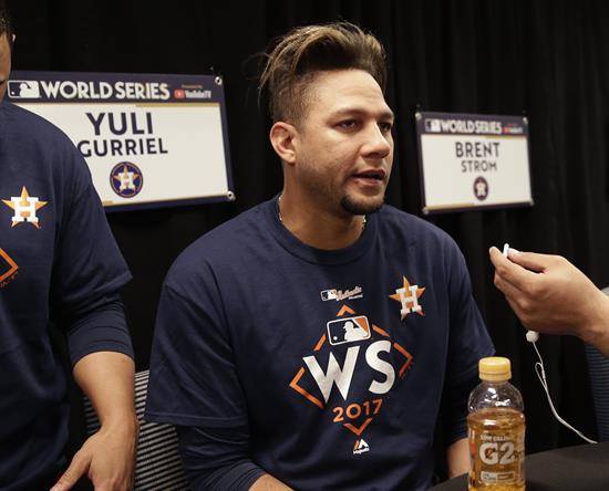 Yuli Gurriel Yuli Gurriel