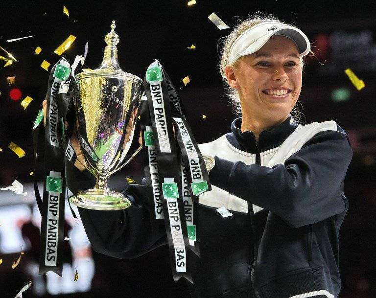 Wozniacki muestra su título en singapur