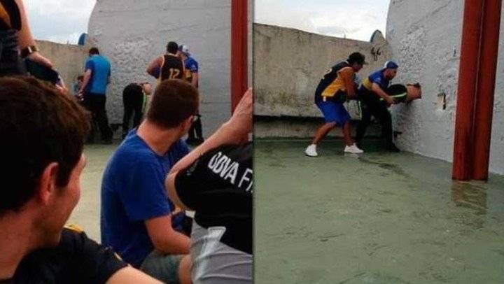 Aficionado se queda atorado en La Bombonera