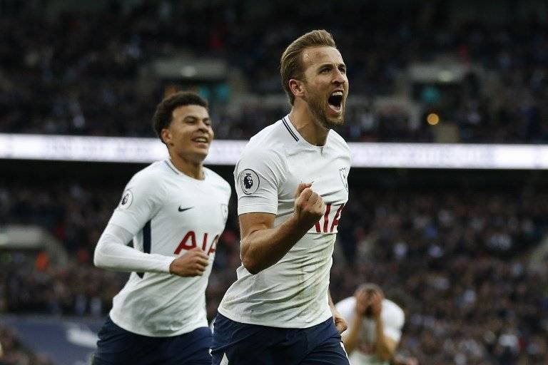 Harry Kane celebra un gol con el Tottenham