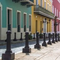 Tres personas agreden con puños en la cara a hombre en el Viejo San Juan