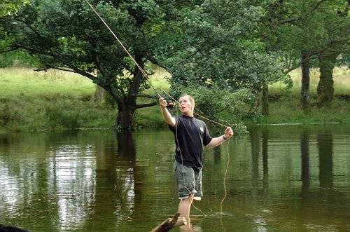 98594295fishing-f0d1b8a852c4d61bb8e168778aadba9b.jpg