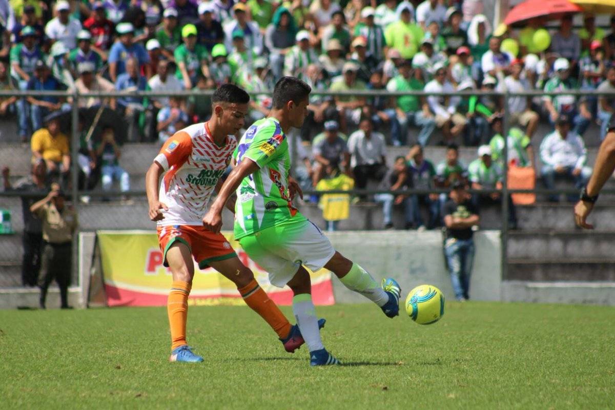 Antigua suma 10 triunfos en 18 juegos.