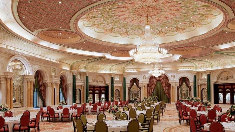 98656759ballroomb-ffee00eb8fd3fc125e998d7ca7cff901.jpg
