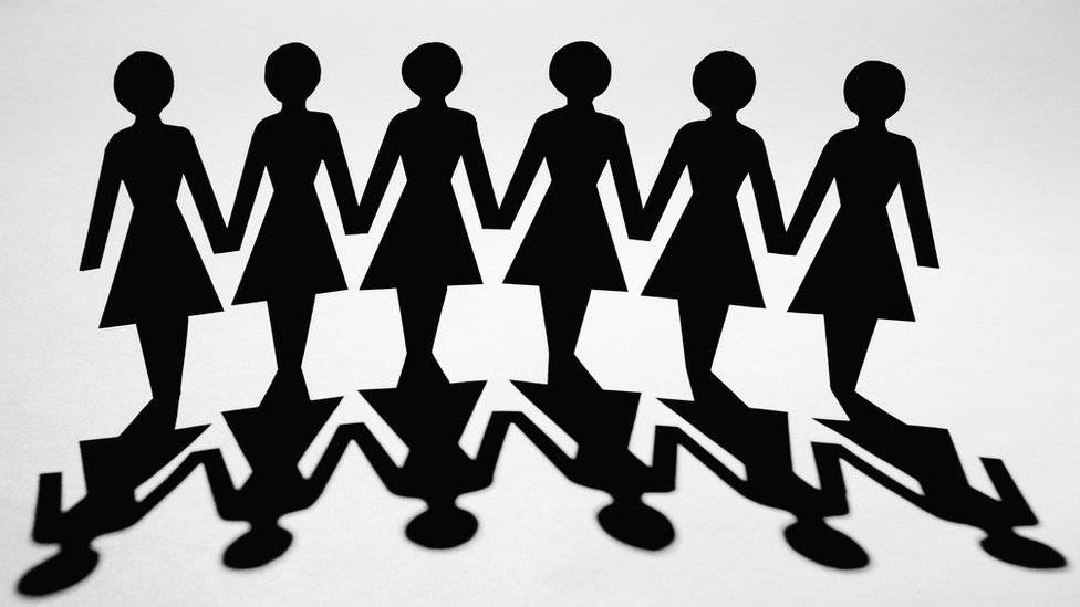 98668818mujeres-7df49865f9626c18b6b1f363db4f40c4.jpg