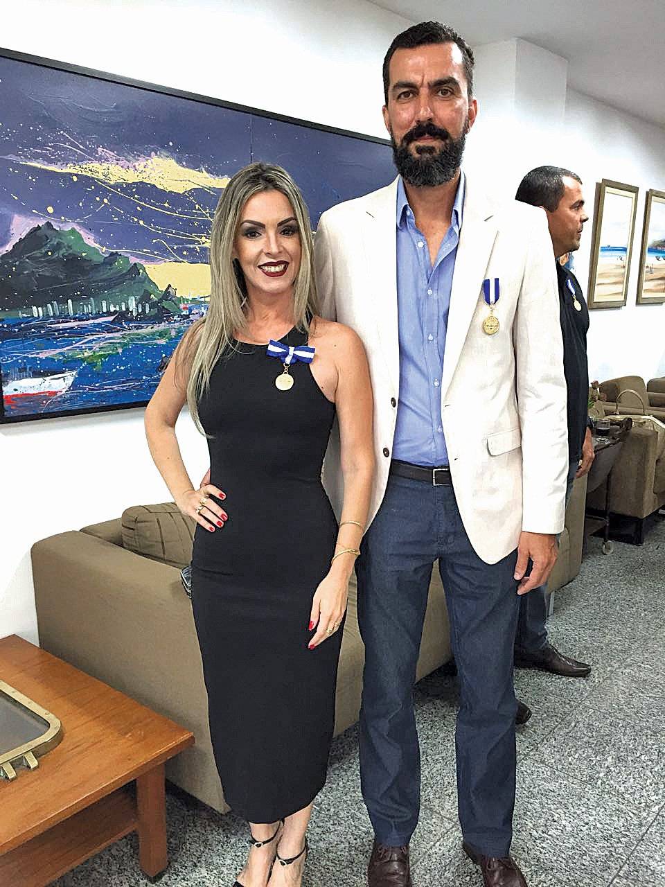 Ana Luiza Freitas e Emerson Souza