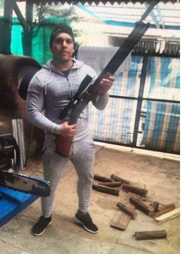 Otro detenido en el procedimiento policial