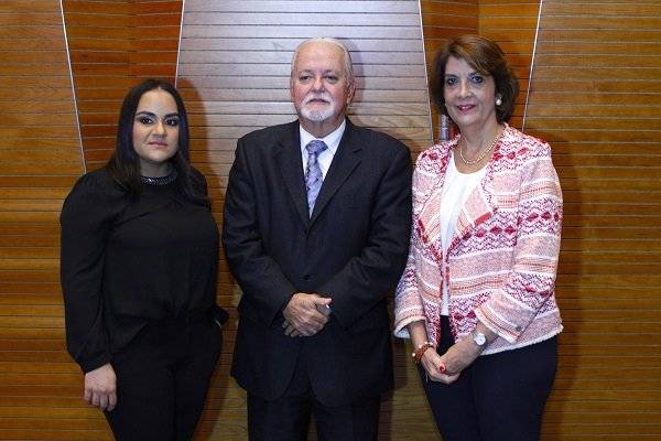 Niris Caba, Paul Velasco, Alicia Urbaneja