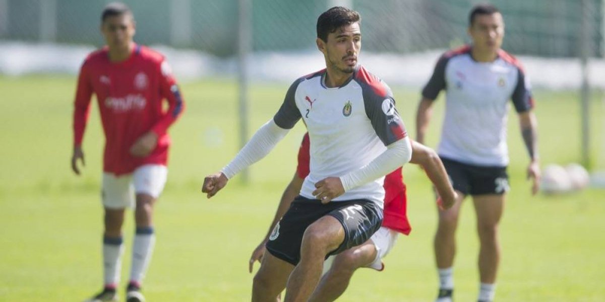 Hay incertidumbre en el plantel de Chivas por continuidad