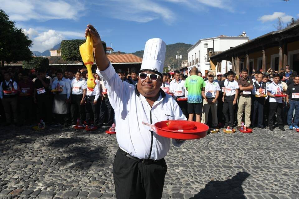 Carrera de las charolas