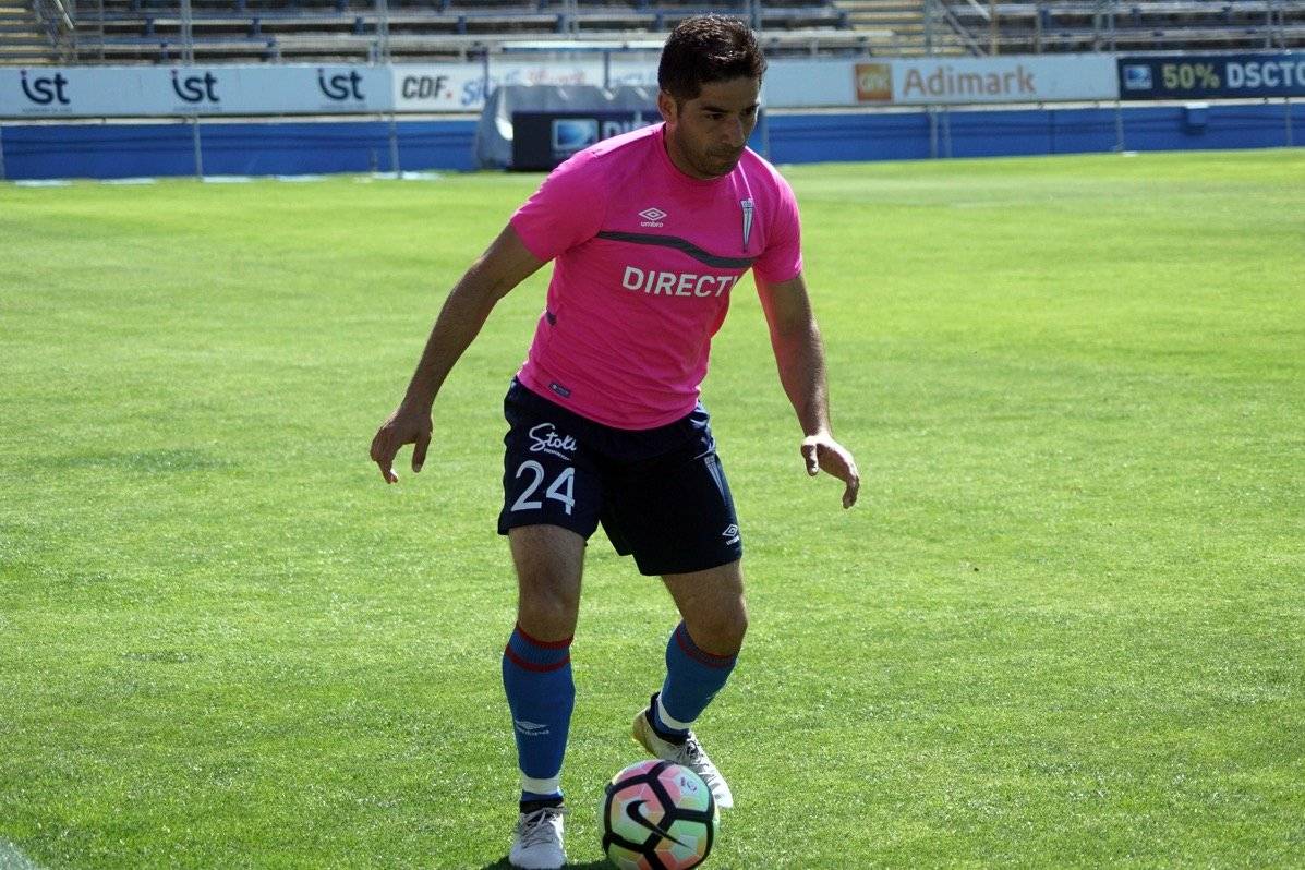 El veterano Cristián Álvarez jugó y anotó un gol / Foto: cruzados.cl