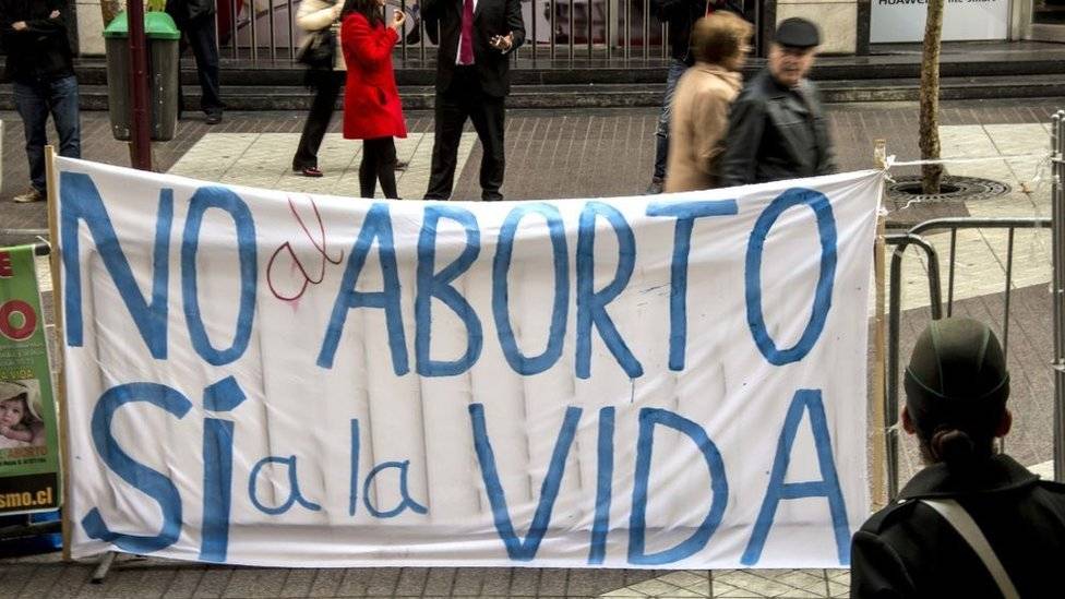 98762813abortogetty-d7e6d4c5c9750a3ef60b275ee1b3bb3e.jpg