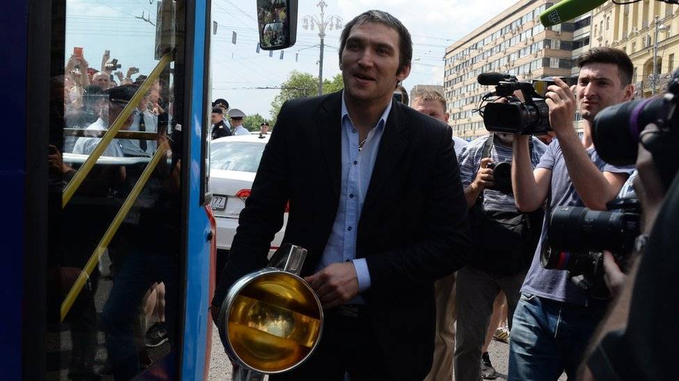 98789407ovechafp2-2a814efcdbf82fd751dffbbfd9d65cf5.jpg