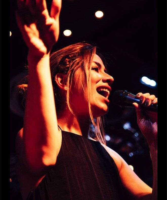 Nanda Buenaño