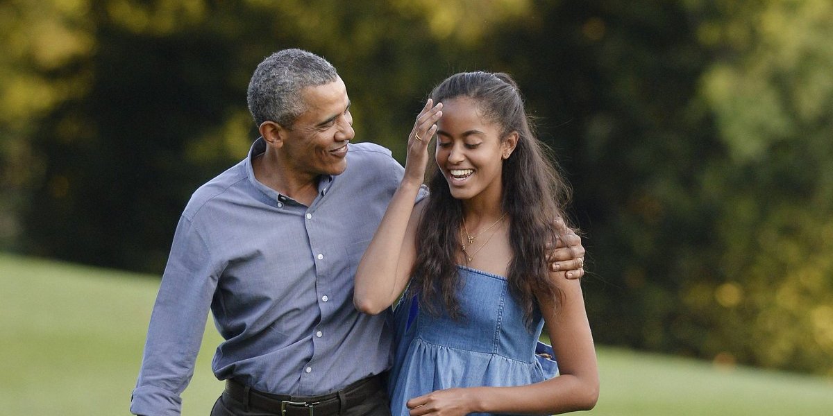 Parece que Malia Obama fue vista besando a un hombre misterioso Parece que Malia Obama fue vista besando a un hombre misterioso