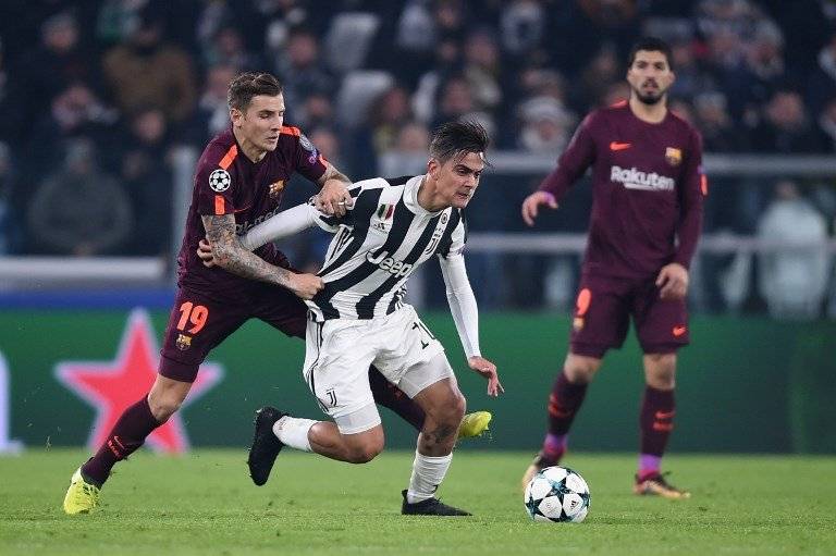 Paulo Dybala contra el Barcelona