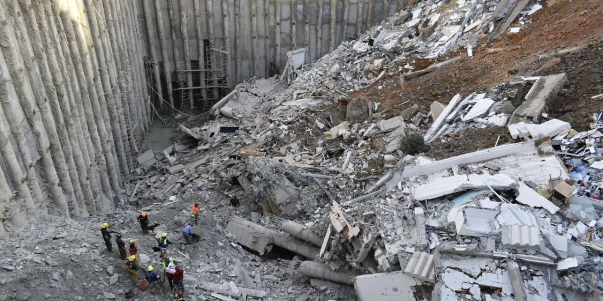 Obra Fallida Provoca Derrumbe De Casas En Monterrey Hay Un Muerto Y Cuatro Desaparecidos Obra Fallida Provoca Derrumbe De Casas En Monterrey Hay Un Muerto Y Cuatro Desaparecidos