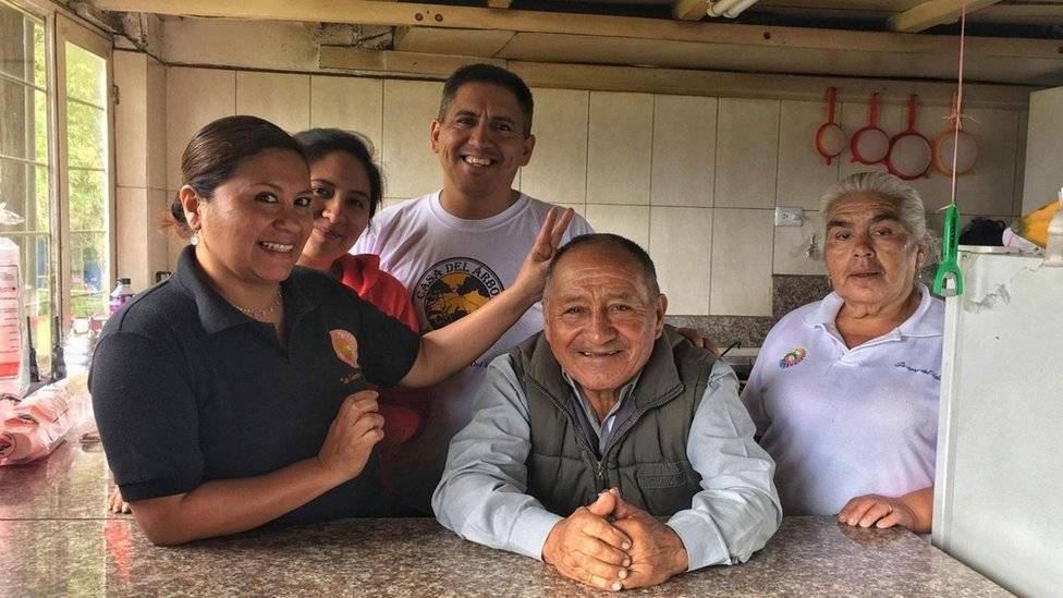 98988331familia-f43ec62eb675d08a286f69789c16c59e.jpg