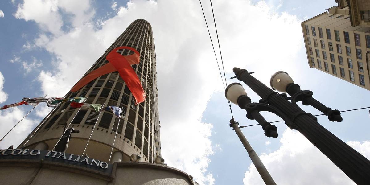 https://media.metrolatam.com/2017/11/30/diamundialdelutacontraaaidssaopaulo-6fd70b84a52afe7c95a25675568efaef-1200x600.jpg