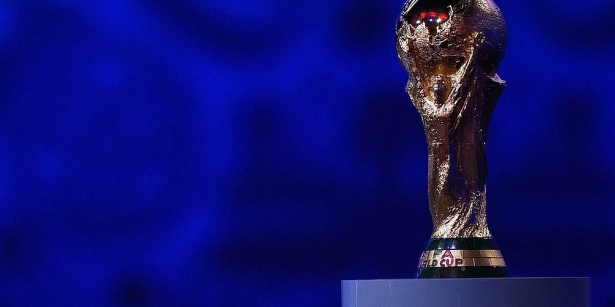 Puyol asusta a todos con los ensayos del sorteo Rusia 2018 Puyol asusta a todos con los ensayos del sorteo Rusia 2018