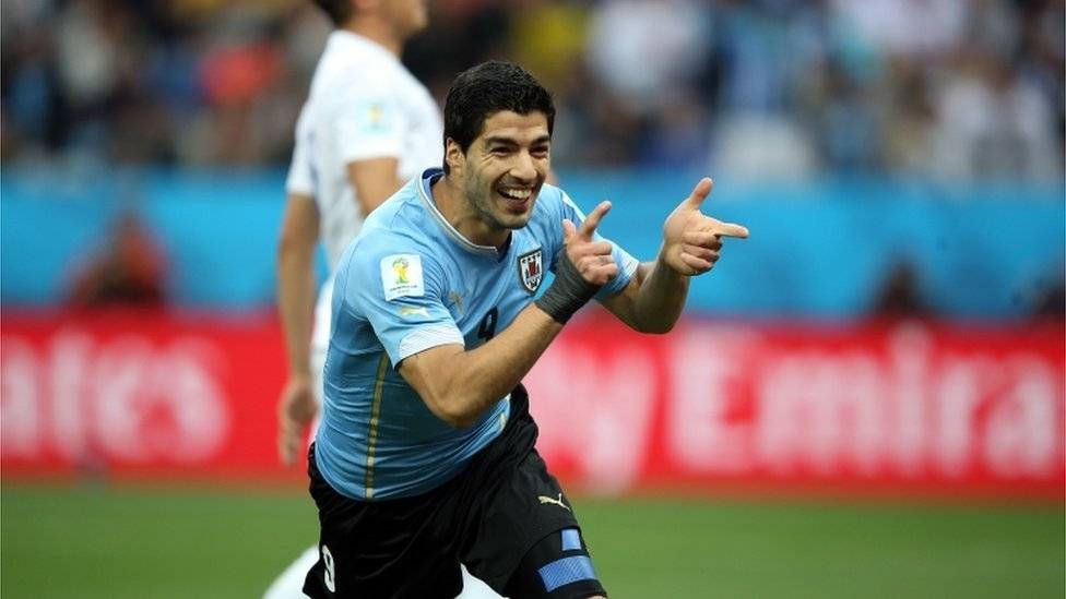 99021543uruguaysuarez-8c0608451937d72a00d5c31866a87c5c.jpg