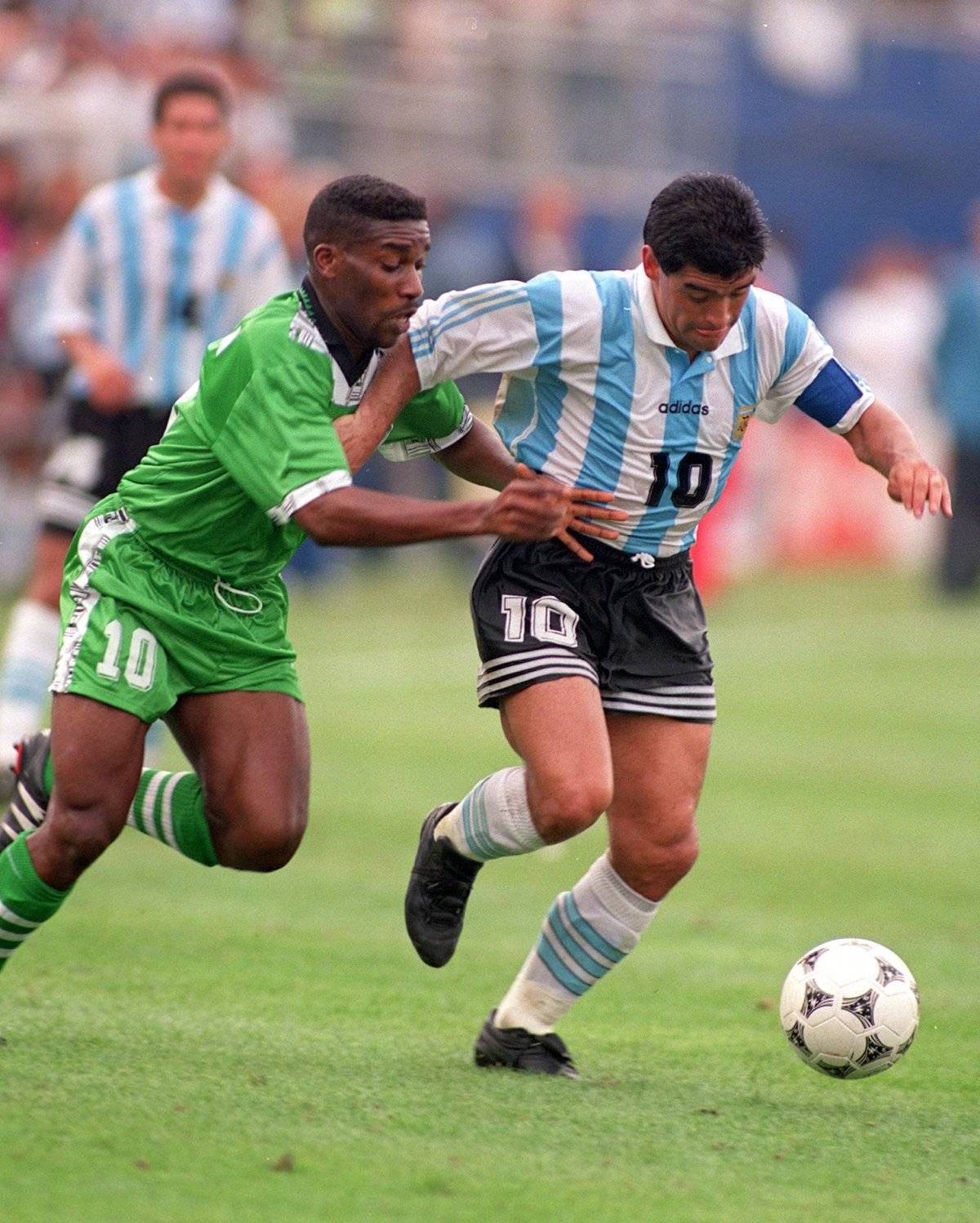 Argentina y Nigeria jugaron por primera vez en un Mundial en 1994 / imagen: Getty Images