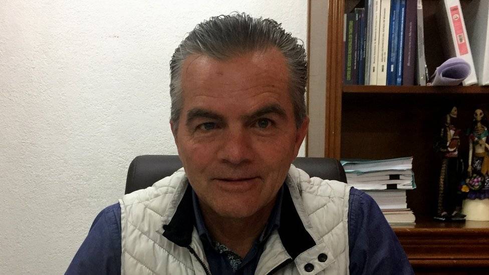 9845637907arturooliveragutierrezmunicipalpresident-0eefbd87e298902747d485849971db19.jpg