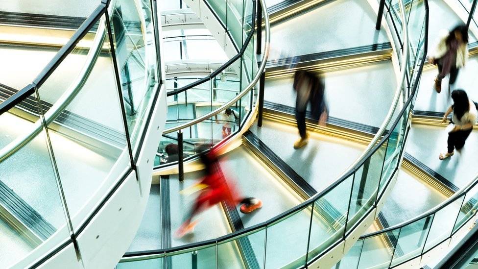 99026032escaleras-8688bb294f71f980427ddca5418dd0aa.jpg