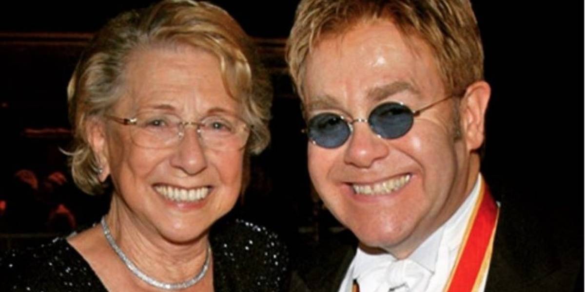 Fallece madre de Elton John y el artista la despide con sentido mensaje
