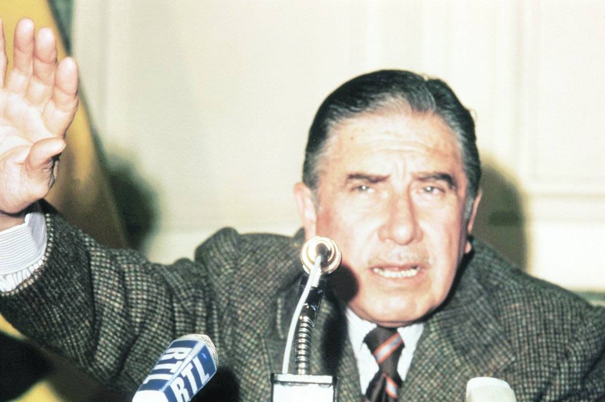 CHILE: AUGUSTO PINOCHET. 1973-1990 (17 años)