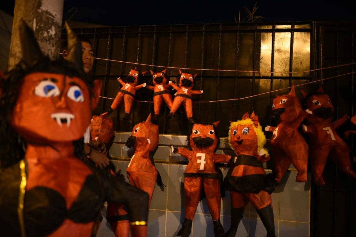 Piñatas de diablos