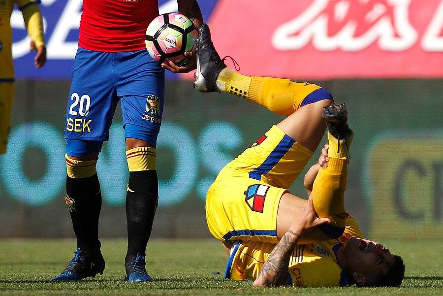La lesión que dio escalofríos en Santa Laura / imagen: Photosport