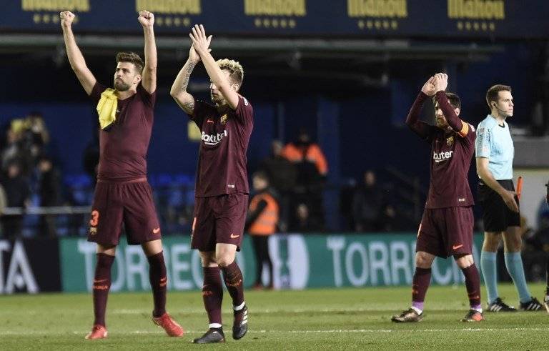 Barcelona celebra ante el Villarreal