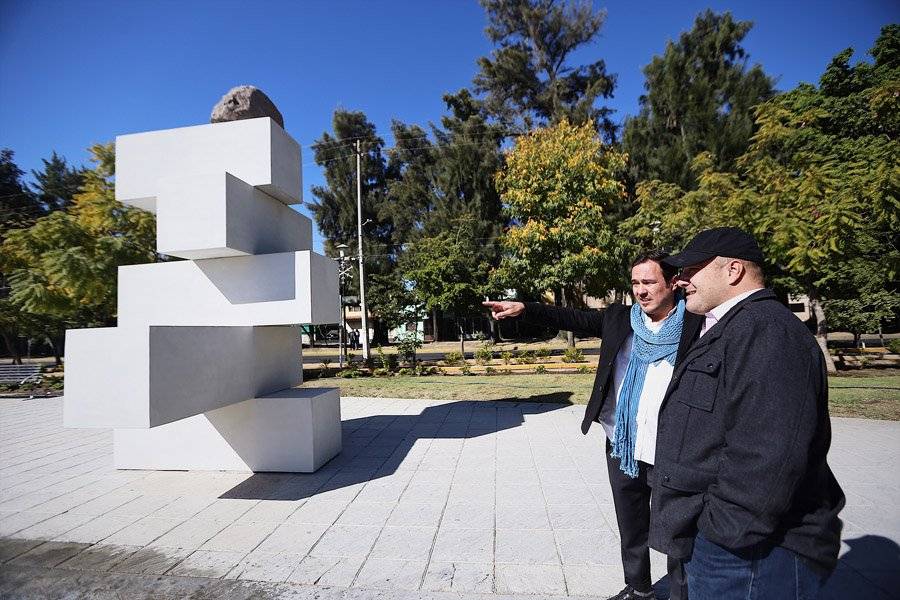 Inauguran conjunto escultórico en el parque San Jacinto