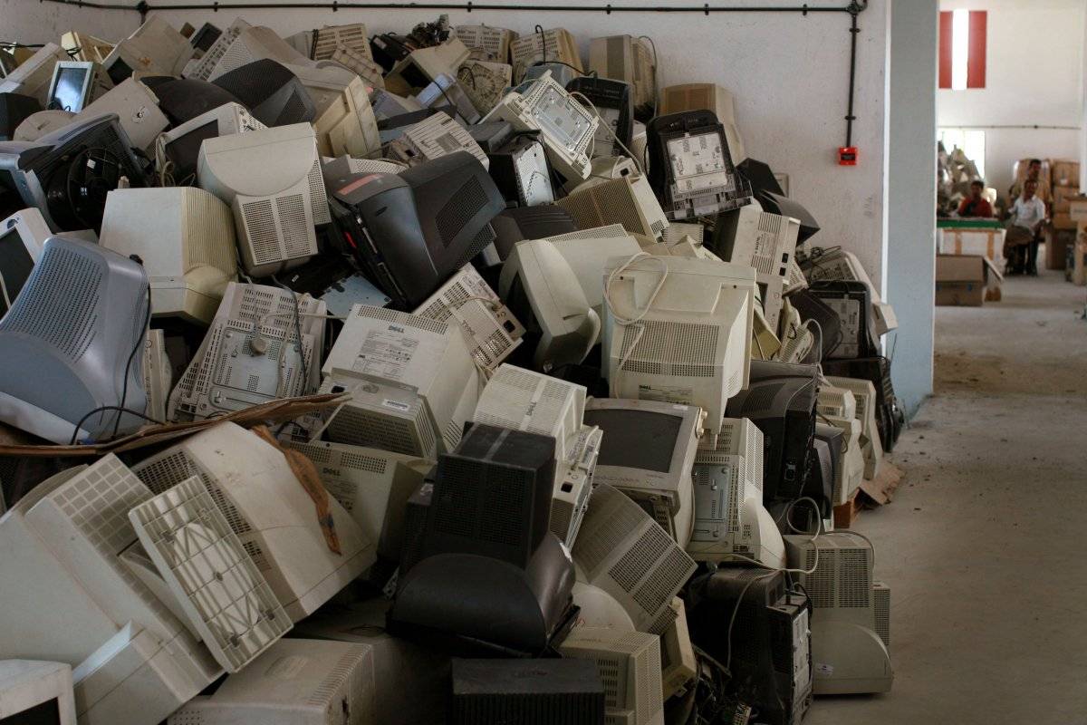 Chatarra electrónica.