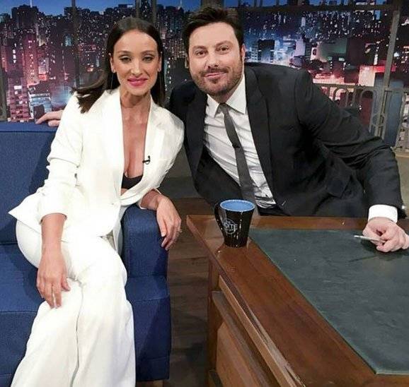 Danilo Gentili e Sabrina Parlatore