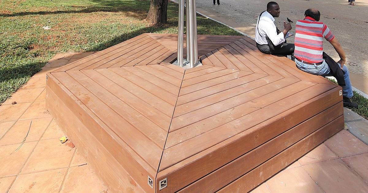 Tomada na praça Ramos
