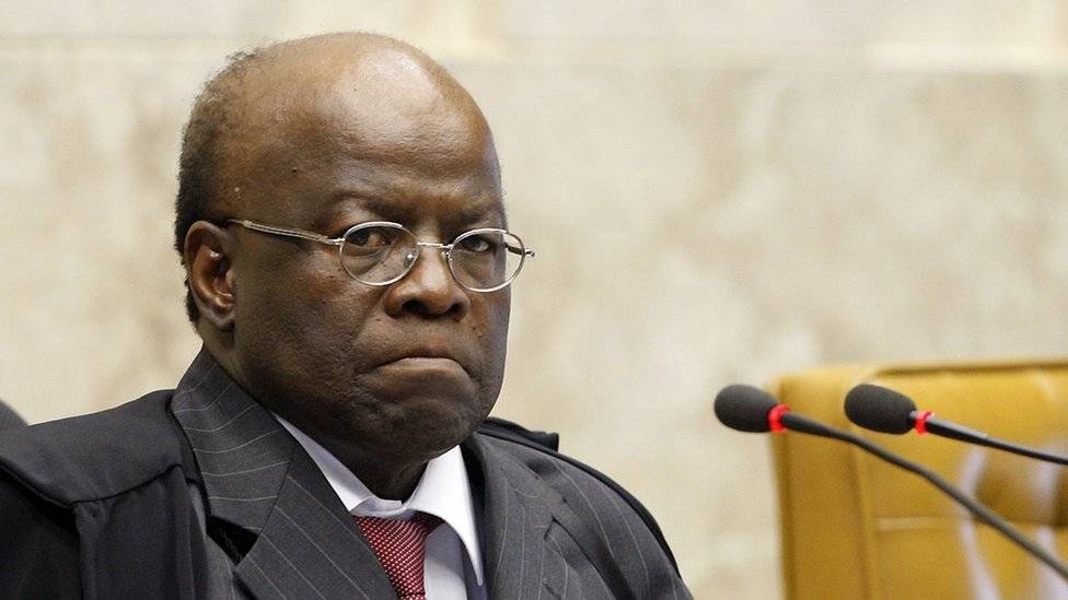 99199024joaquimbarbosa-6c1551656f37048963299d5ea1dde475.jpg