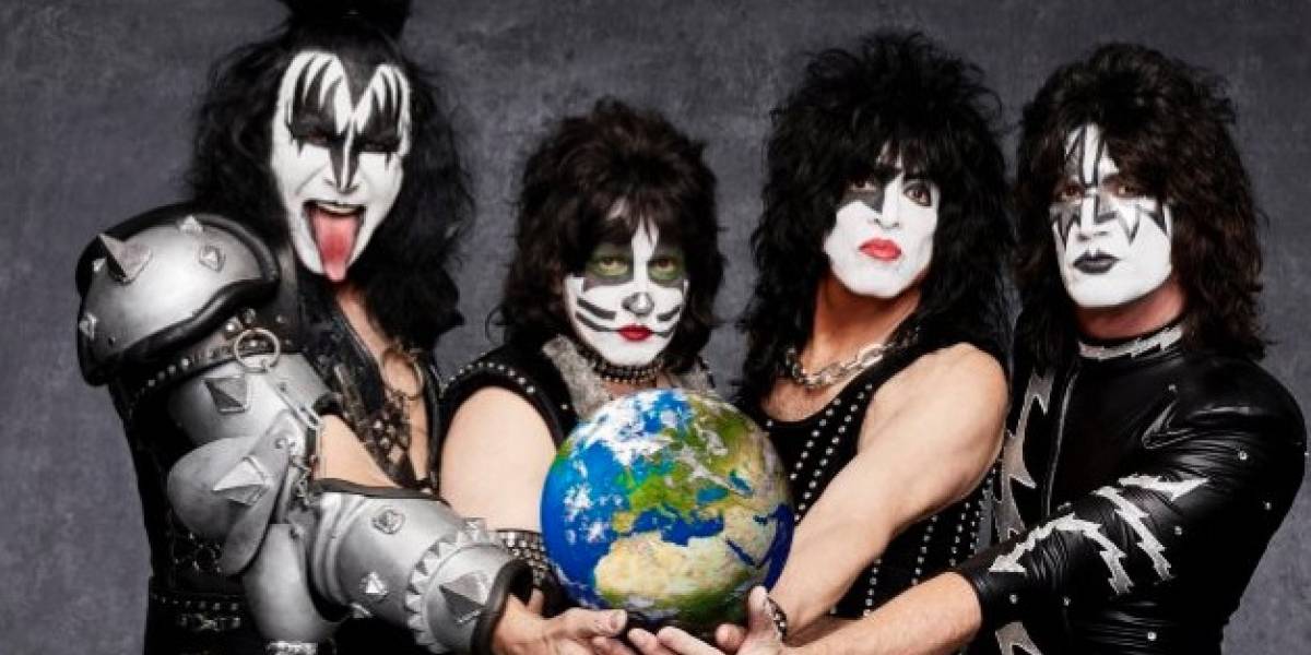 Acusan a Gene Simmons de acoso sexual Acusan a Gene Simmons de acoso sexual