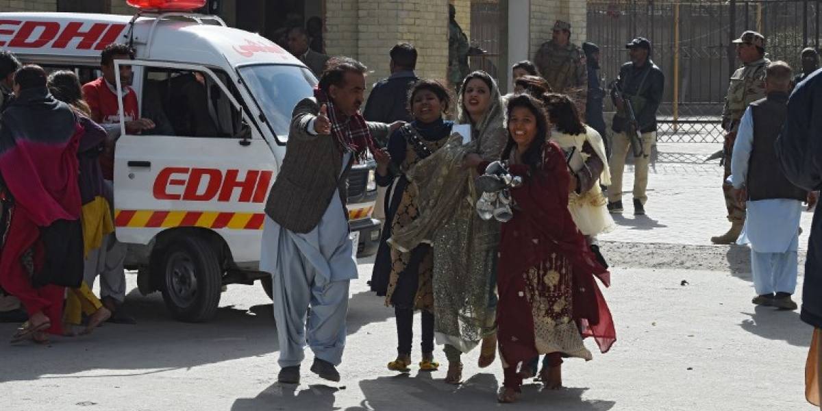 10 personas murieron en un atentado del Estado Islámico en Pakistán